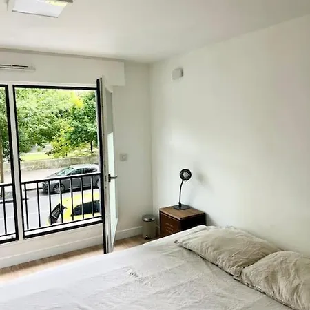 Duplex, 10 Min Champs Elysee