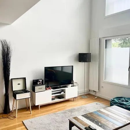 דירה Duplex, 10 Min Champs Elysee בולון-בילנקורט