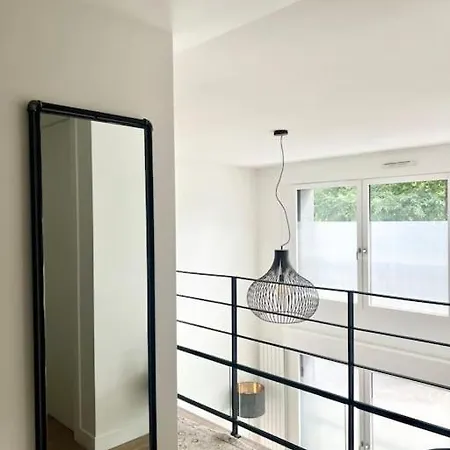 Duplex, 10 Min Champs Elysee